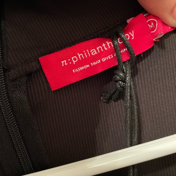 N: Philanthropy Catello Top-New With Tags - Picture 3 of 4